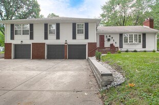 4711 E 109 Terrace in Kansas City, MO - Building Photo