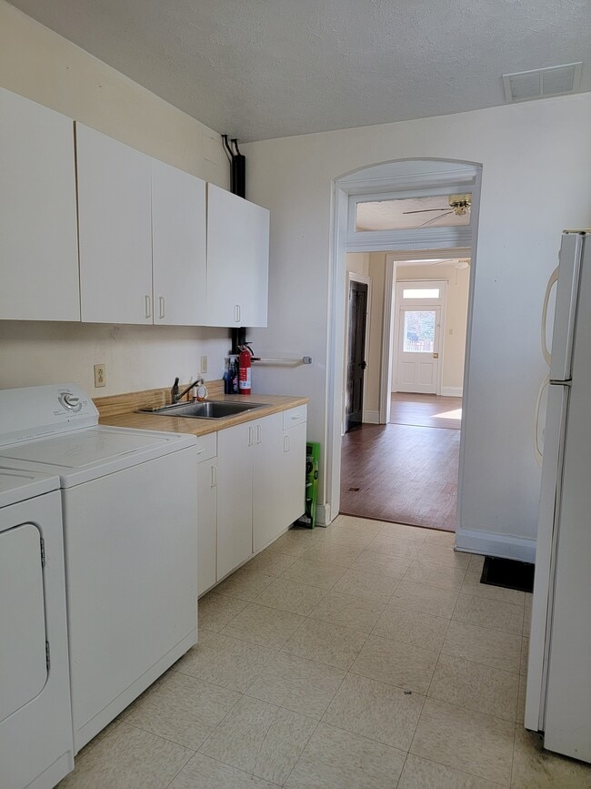 353 Main St, Unit 2 in Mcsherrystown, PA - Building Photo - Building Photo