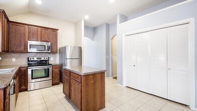 5209 Bear Valley Dr in McKinney, TX - Building Photo - Building Photo