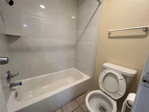 9707 Richmond Ave. in Houston, TX - Building Photo - Building Photo