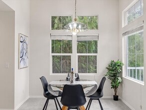 5256 236th Pl SE in Issaquah, WA - Building Photo - Building Photo