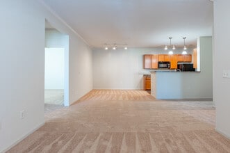Market Street Station Apartments in Aiken, SC - Building Photo - Interior Photo
