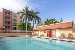 International Club Apartments