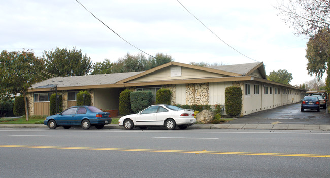 Garden Terrace Townhomes in Mountain View, CA - Building Photo - Building Photo