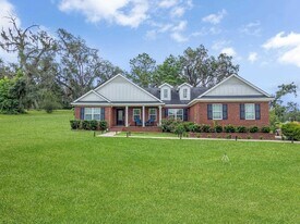3325 Mariana Oaks Dr in Tallahassee, FL - Building Photo