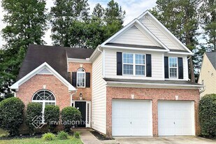 8000 Chatahoochie Ln in Raleigh, NC - Building Photo