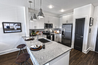 Fieldhouse Apartments in Lawrenceville, GA - Foto de edificio - Building Photo