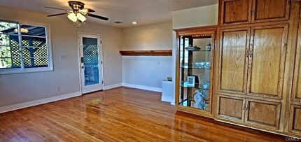 23650 Clover Trail in Calabasas, CA - Building Photo - Building Photo