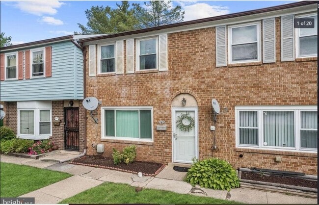 property at 2615 Hallam Ct