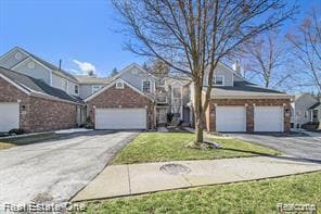 property at 1137 Fairways Blvd