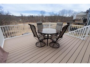 5592 Orchard Cove in Mound, MN - Building Photo - Building Photo