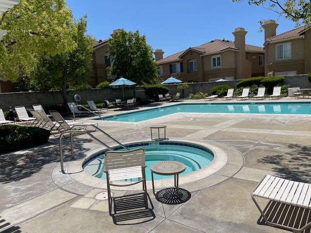 2825 N Chevington Ct in Orange, CA - Building Photo - Building Photo