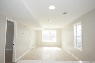 359 Willard Ave in Providence, RI - Building Photo - Building Photo