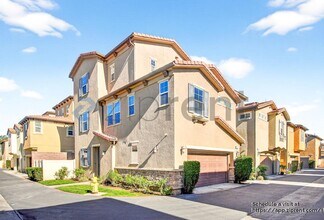 10548 Wisteria Cir in Santa Fe Springs, CA - Building Photo - Building Photo