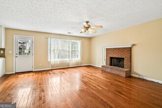 1376 Bramlett Forest Ct SE in Lawrenceville, GA - Building Photo - Building Photo