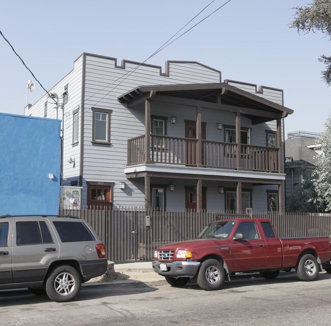 1605-1607 Lucile Ave in Los Angeles, CA - Building Photo - Building Photo