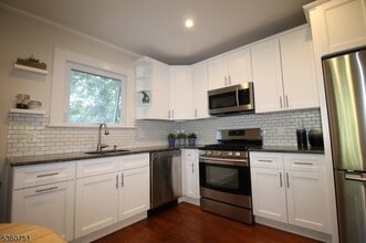 115 Chestnut St in Montclair, NJ - Building Photo - Building Photo