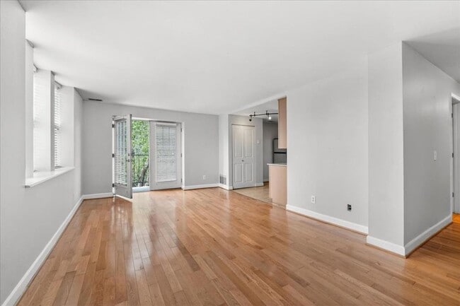 5630 Pershing Ave in St. Louis, MO - Building Photo - Building Photo