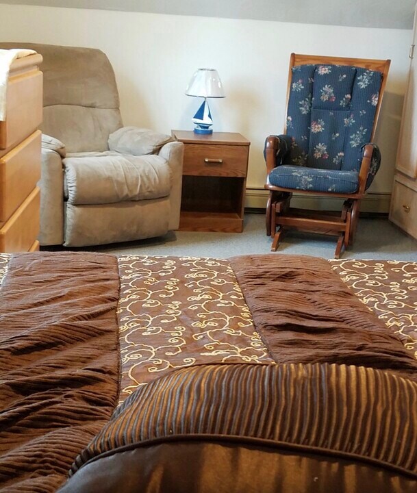 8 8th St in Wareham, MA - Foto de edificio