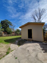 289 E Shannon Ln in Harahan, LA - Foto de edificio - Building Photo