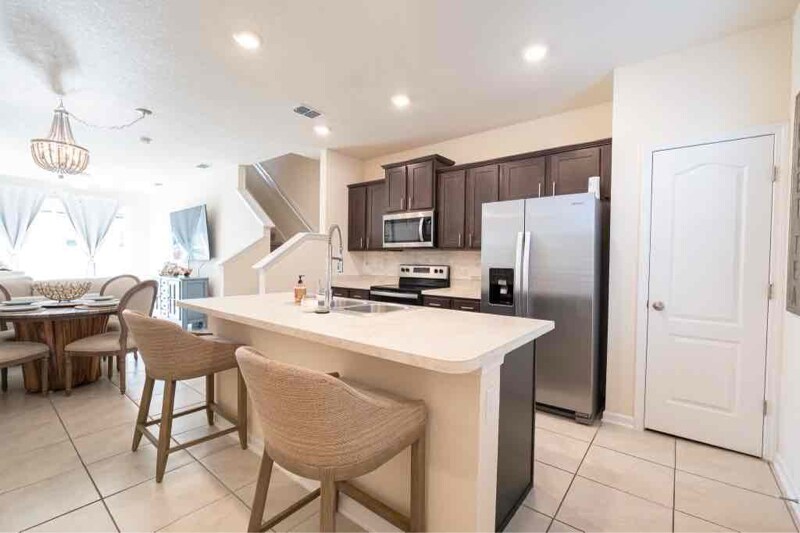 504 Running Wds St in Orange Park, FL - Building Photo