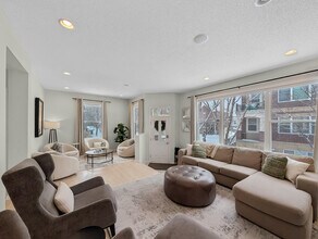 29 4th Ave N in Minneapolis, MN - Foto de edificio - Building Photo