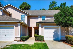 307 Southern Branch Ln in Jacksonville, FL - Building Photo