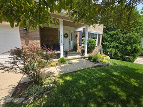 4410 Pine Brook Ct in Dayton, OH - Building Photo - Building Photo