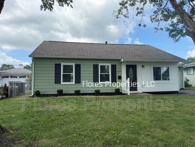 1300 Evaline Dr in Columbus, OH - Building Photo - Building Photo