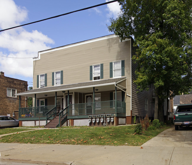 2206 Denison Ave in Cleveland, OH - Building Photo - Building Photo