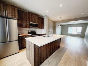 1542-1157 157 St SW in Edmonton, AB - Building Photo - Building Photo