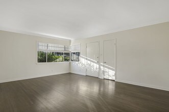 4058 9th Ave, Unit 4058 in Los Angeles, CA - Building Photo - Building Photo