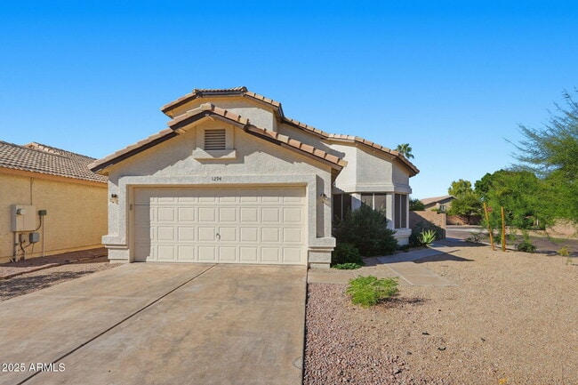 property at 1294 N Blackstone Dr