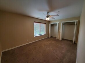 796 Castle Valley Blvd, Unit E in New Castle, CO - Foto de edificio - Building Photo