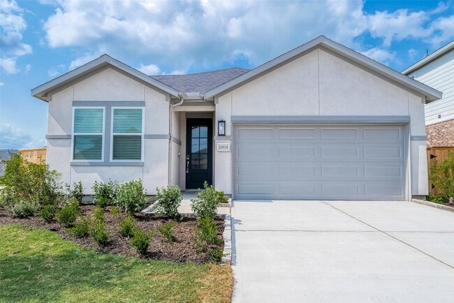 property at 21834 Sunshine Cove Ln