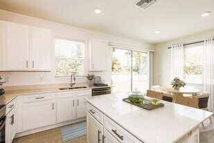 1531 Tristar Dr, Unit 6-023 in Plant City, FL - Building Photo