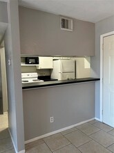 202 Plaza Verde Dr, Unit A23 in Houston, TX - Building Photo - Building Photo