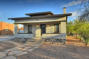 1302 E 9th St in Tucson, AZ - Building Photo