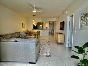 864 Tanbark Dr in Naples, FL - Building Photo - Building Photo