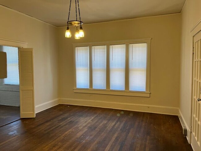 215 N 3rd St in Albemarle, NC - Foto de edificio - Building Photo
