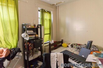 56 Queensberry St in Boston, MA - Foto de edificio - Building Photo