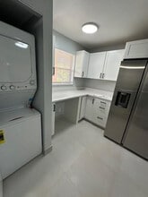 2700 Coral Springs Dr in Coral Springs, FL - Building Photo - Building Photo