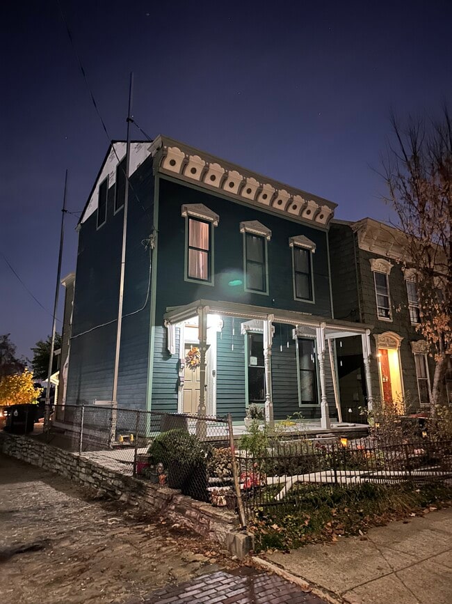 934 Washington Ave, Unit 1