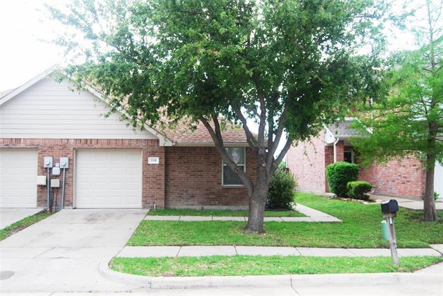 330 Austin Ave in Wylie, TX - Foto de edificio - Building Photo