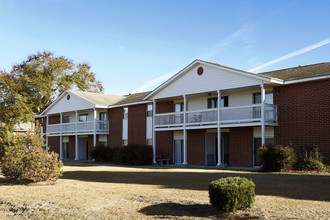 Georgian Apartments in Rincon, GA - Foto de edificio - Building Photo