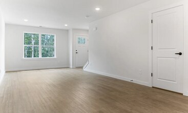 14 Catawba Ave in Greenville, SC - Building Photo - Building Photo