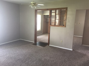 2207 North Missouri Avenue in Springfield, MO - Building Photo - Building Photo