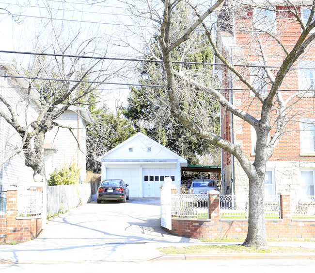 1619 Allerton Ave in Bronx, NY - Building Photo - Building Photo