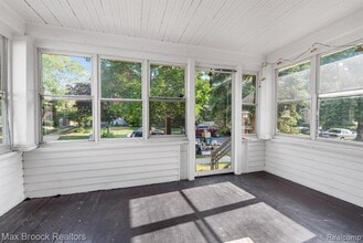 520 E Hazelhurst St in Ferndale, MI - Building Photo - Building Photo