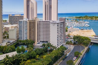 Harbor View Plaza in Honolulu, HI - Building Photo - Building Photo